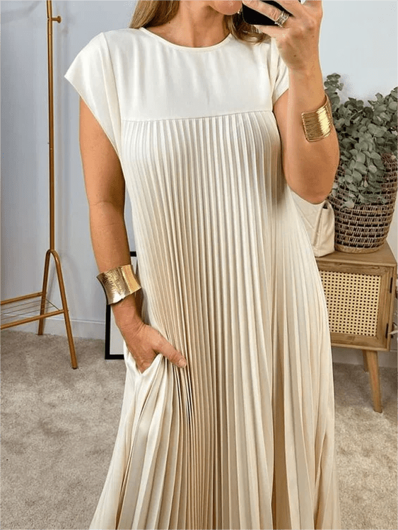 Laila - Elegant Pleated Dress