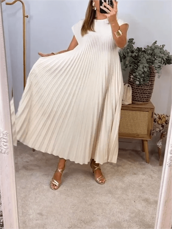 Laila - Elegant Pleated Dress